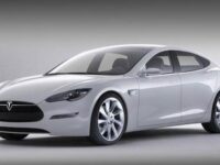 Продажи Tesla опередили Mercedes, BMW и Audi