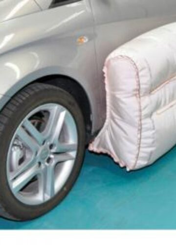 В Германии разработаны внешние подушки безопасности