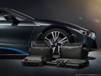 Louis Vuitton выпустил сумки для BMW i8