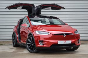 Подробнее о статье Tesla Model X – перевернуть невозможно