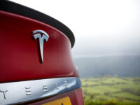 Tesla выпустит более дешевую модель для широкой публики